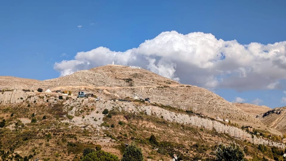Faraya Sign