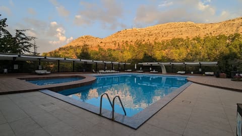 Nirvana Hotel and Spa, Laklouk — photograph 3