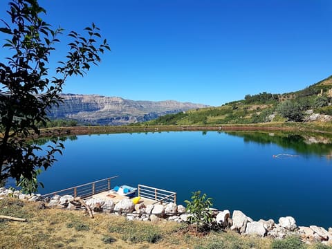 Akoura secret lake — photograph 2
