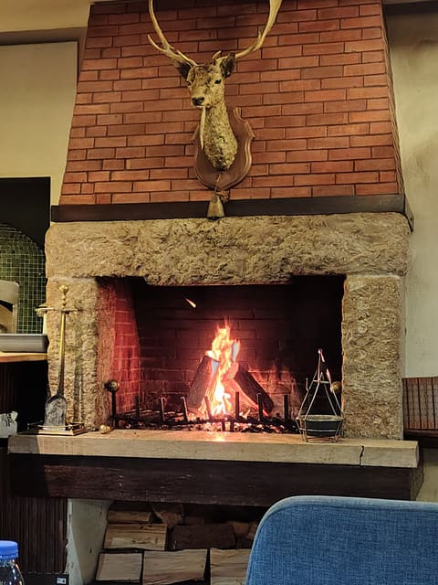 Mashra Cafe Broumana — photograph 6