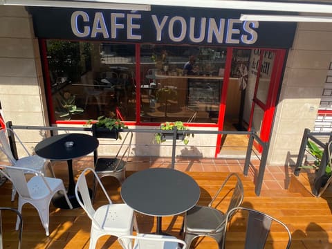 Cafe Younes Broumana — photograph 5