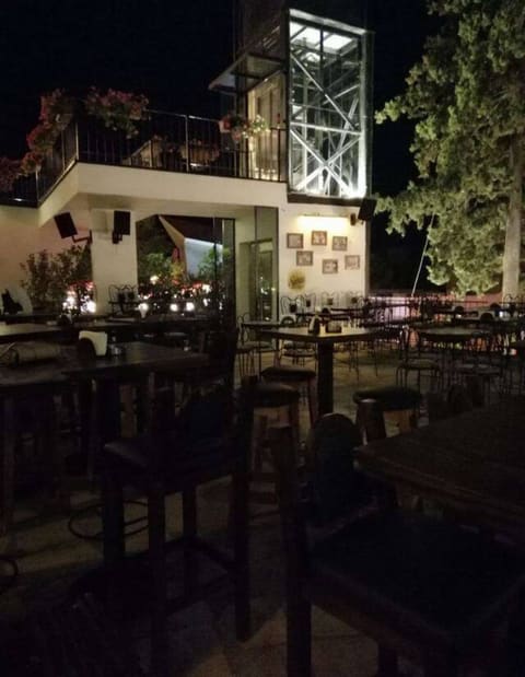 ESCO-BAR Broumana — photograph 6