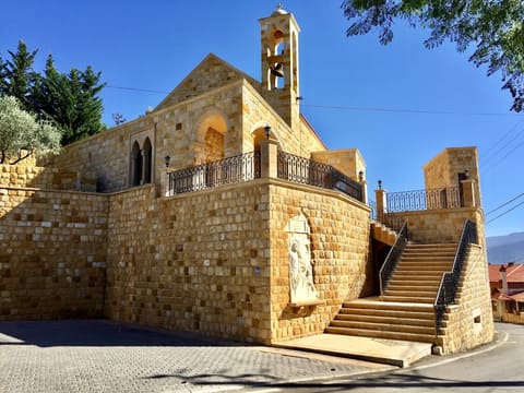 St Joseph - Church — photograph 2