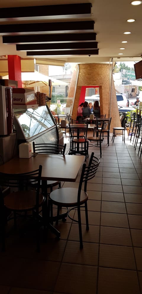 Wooden Bakery - Fanar — photograph 5