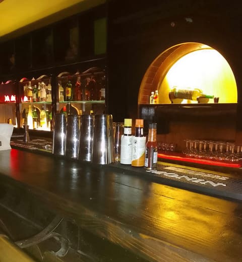Cheyenne Pub — photograph 5