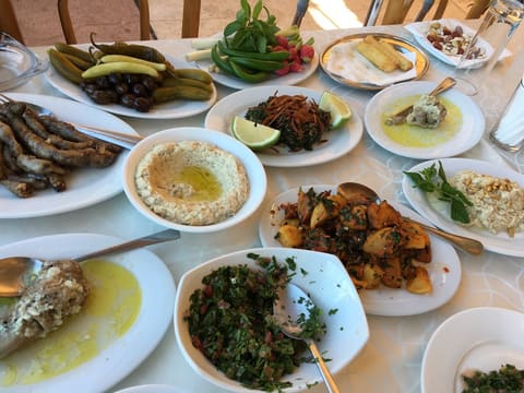 Mataam Al Delb - Elias — photograph 2