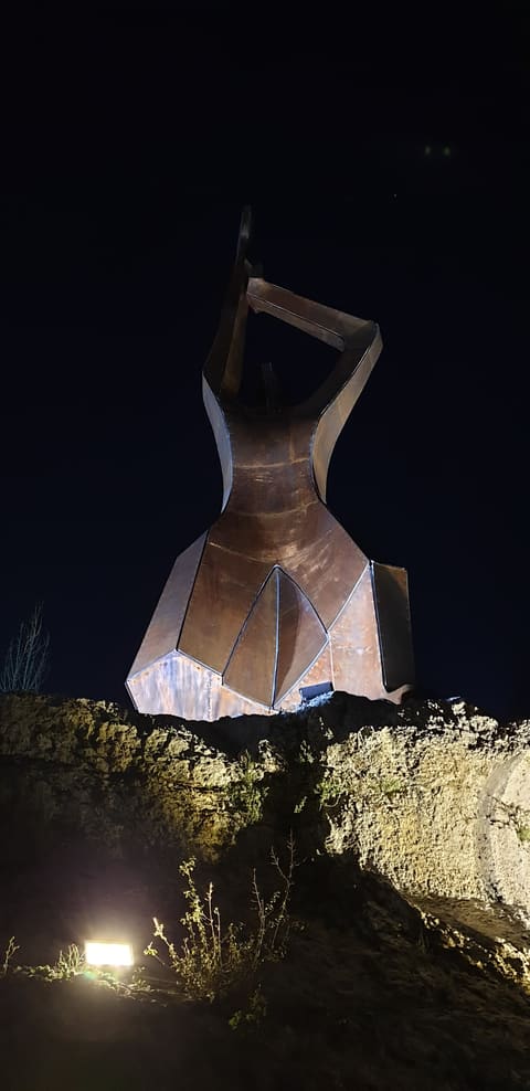 Armenian Genocide Monument — photograph 4