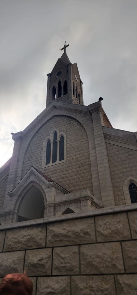 St Antoine's Square — photograph 3