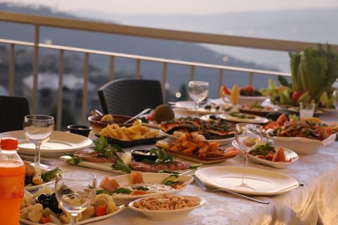 Zaarour View Restaurant & Bar — photograph 2