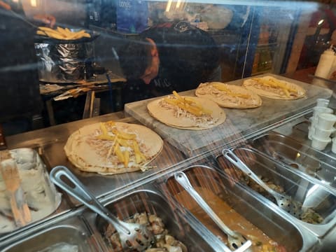Abou Atef Restaurant — photograph 5