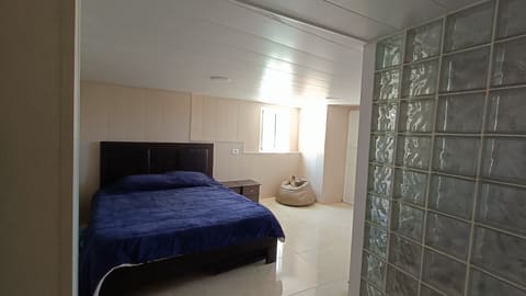 Samz GuestHouse — photograph 2