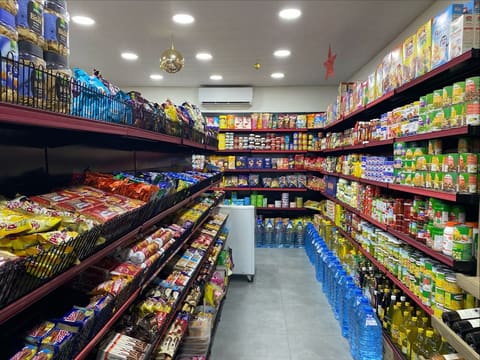 The Grocer — photograph 6