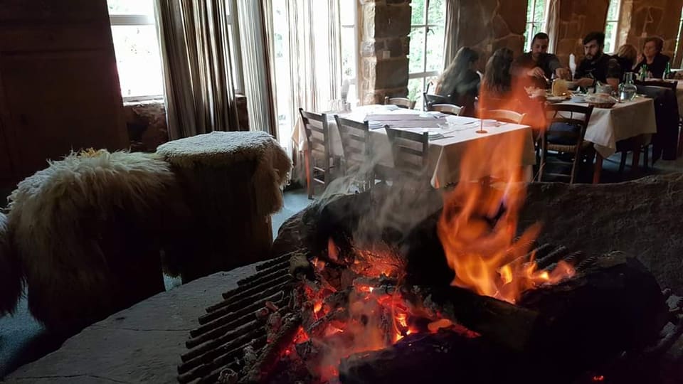 Al NAHR RESTAURANT