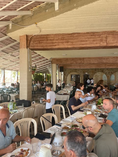 Jar el Kamar restaurant , Beskinta — photograph 4