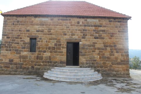 Kanise Mar Boutros Marj - Baskinta — photograph 4