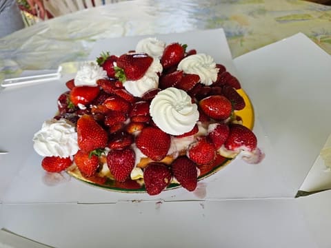 de l'amitié: the pastry boutique — photograph 6