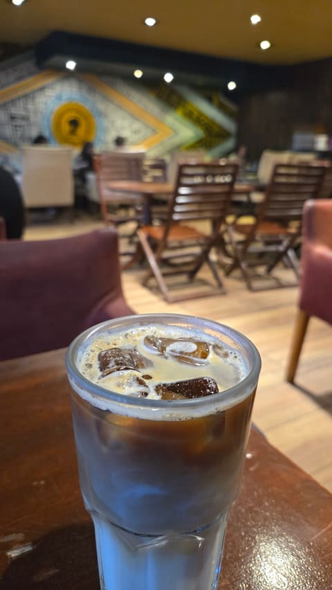 Barley And Bean Coffee House — photograph 3