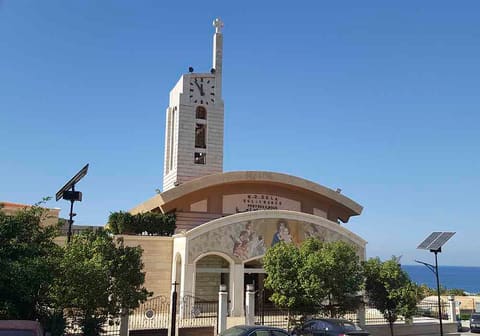 Sayidat Al Najat - Church — photograph 2