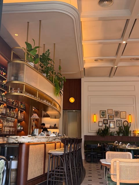 Cyrano Brasserie & Bar Naccache — photograph 2