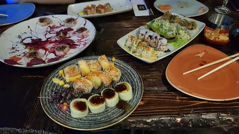 SteakBarSushi — photograph 2