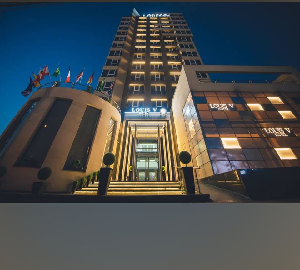 Hotel​ ​Louis​ ​V