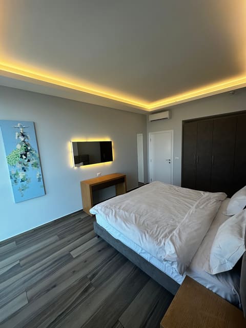 THE STAY Furnished Apartments — photograph 5