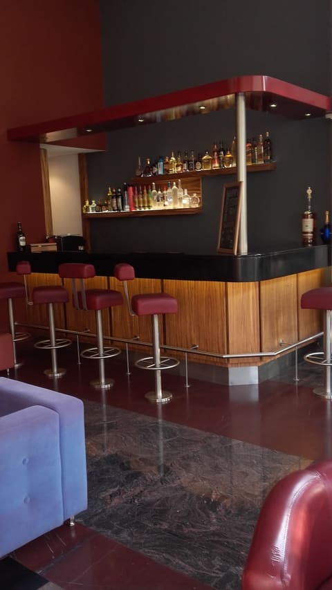 Suite Hotel Chrome — photograph 3