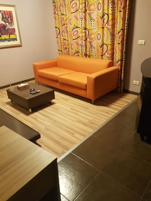 Suite Hotel Chrome — photograph 4
