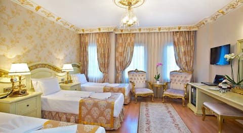 White House Hotel — photograph 2