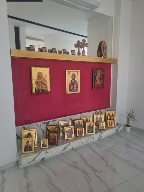 RH icon gallery — photograph 2