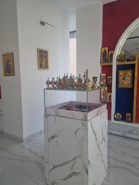 RH icon gallery — photograph 5