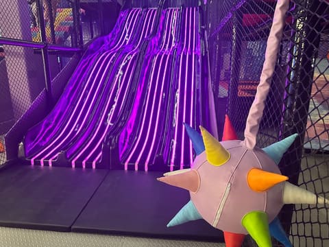 Recreo Playground & Kid's entertainment venue — photograph 4