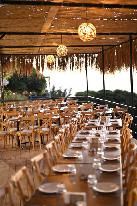 Country Gate Restaurant — photograph 4