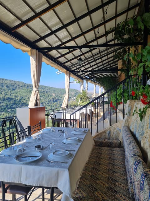 Diwan al farah restaurant — photograph 3