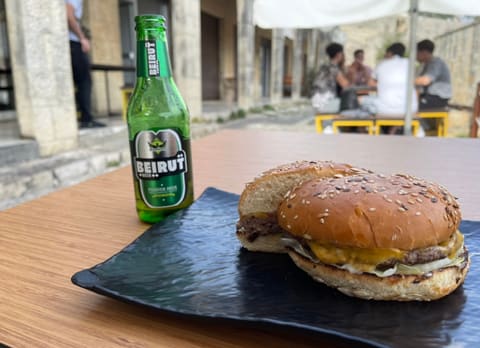 Token, burgers and more — photograph 2