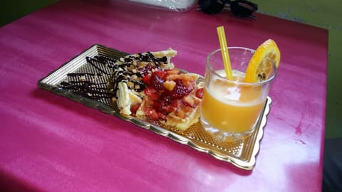 Fenêtre Cafe — photograph 2