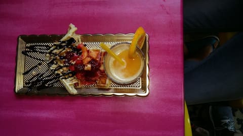 Fenêtre Cafe — photograph 6