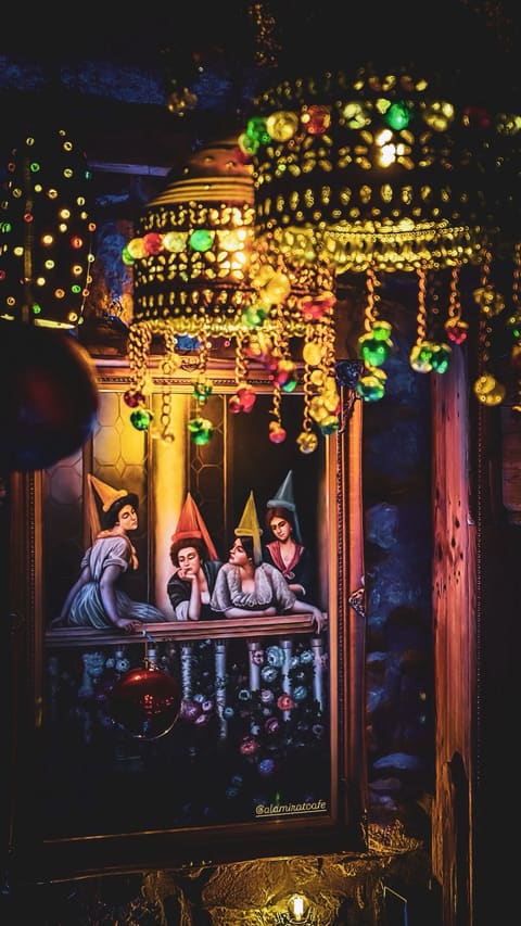 Al Amirat Pub and Resto — photograph 4