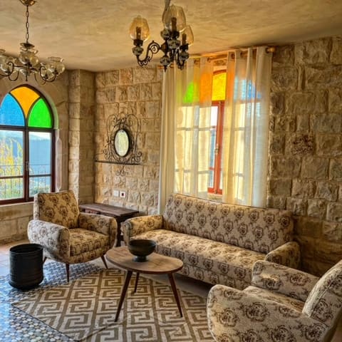 QASR TABET — photograph 6