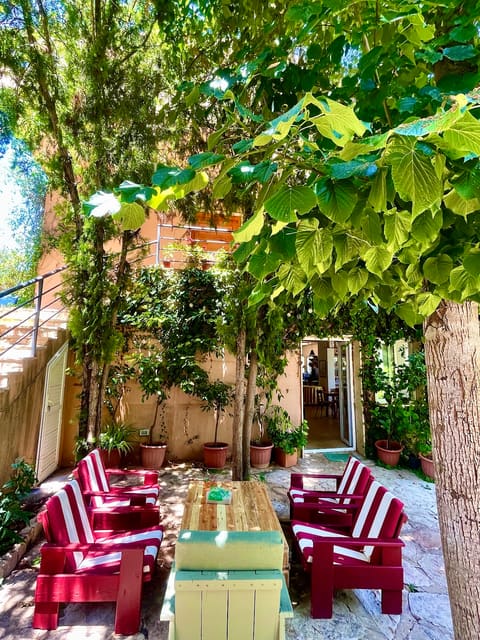 Beit El Qamar — photograph 5
