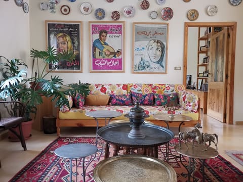 Beit El Qamar — photograph 6