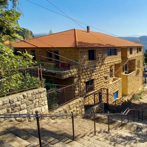 deir el qamar GuestHouse Suiteness — photograph 4