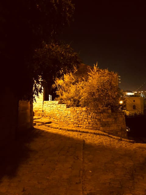 Priceless old roads of deir el kamar — photograph 6