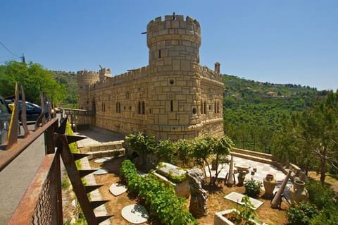 Moussa Castle — photograph 2