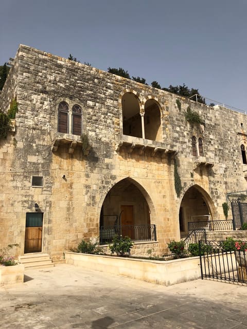 Deir el Qamar Synagogue — photograph 2