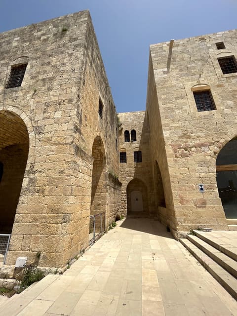 Deir el Qamar Synagogue — photograph 4