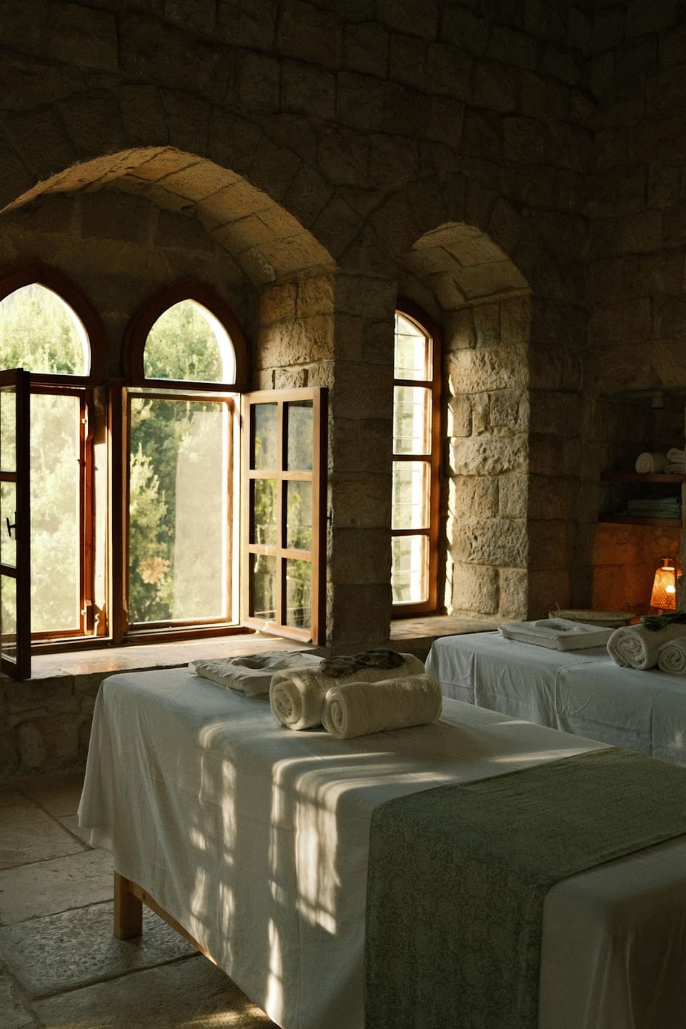 CLOUDS THE SPA