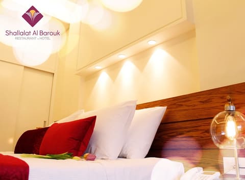 Shallalat Al Barouk Hotel & Restaurant — photograph 2