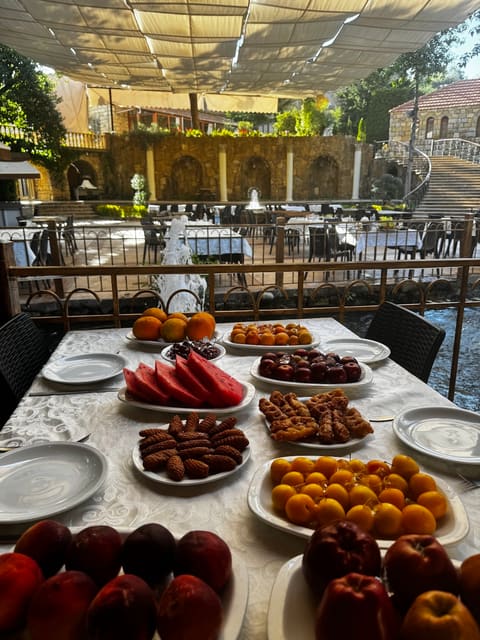 Al Mamlaka Restaurant — photograph 2