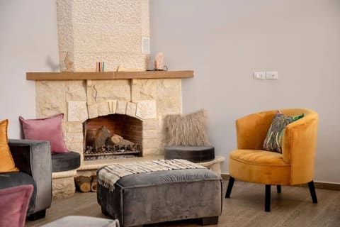 KAÏA Guesthouse — photograph 5
